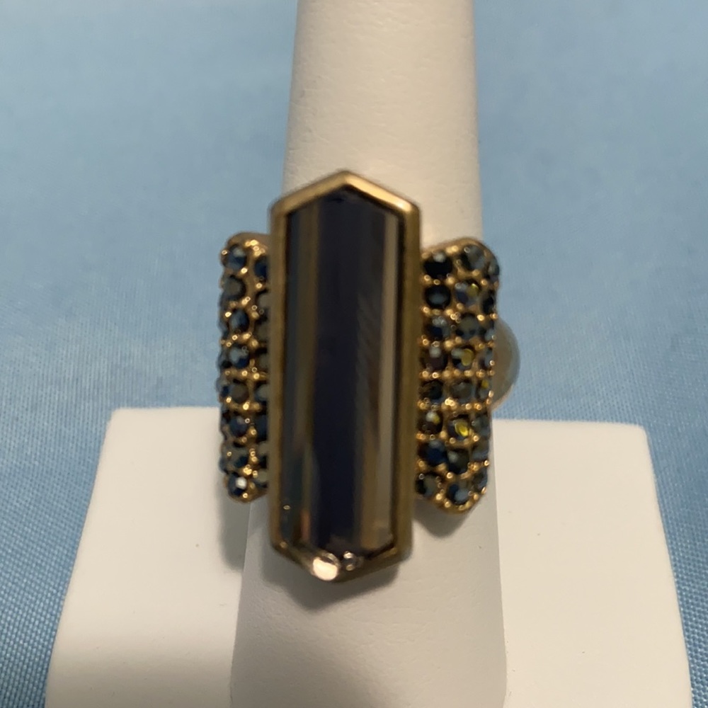 Loa Sophia cocktail ring